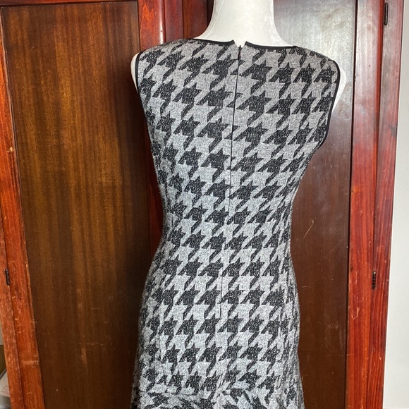 Theory Houndstooth Sleeveless Dress Size 6 - Picture 2 of 7